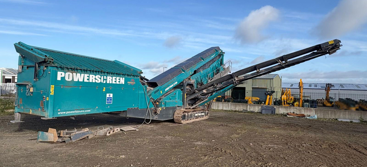 Powerscreen Chieftain 2200 3D - Peneira vibratória: foto 3 Powerscreen Chieftain 2200 3D - Peneira vibratória: foto 3