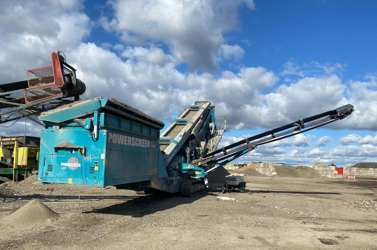 Powerscreen Chieftain 2200 3D - Peneira vibratória: foto 4 Powerscreen Chieftain 2200 3D - Peneira vibratória: foto 4