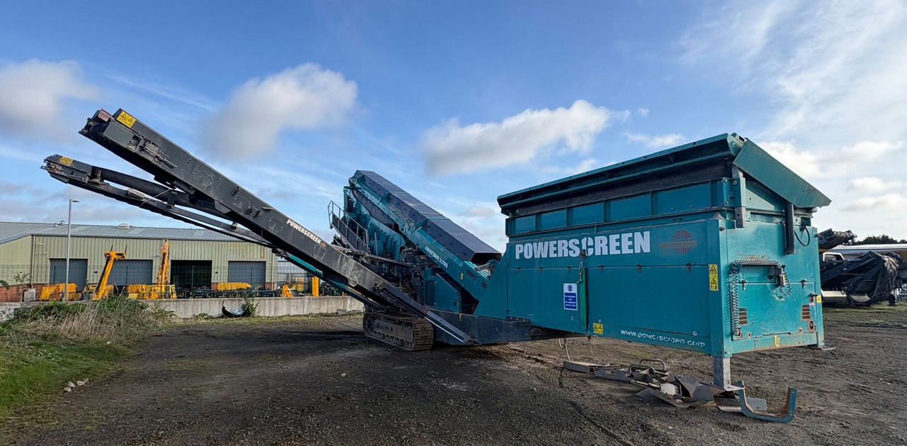 Powerscreen Chieftain 2200 3D - Peneira vibratória: foto 4 Powerscreen Chieftain 2200 3D - Peneira vibratória: foto 4