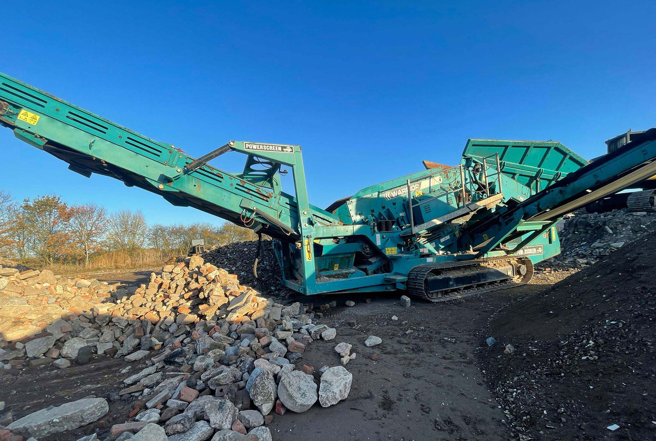 Powerscreen Warrior 1400x - Peneira vibratória: foto 1 Powerscreen Warrior 1400x - Peneira vibratória: foto 1