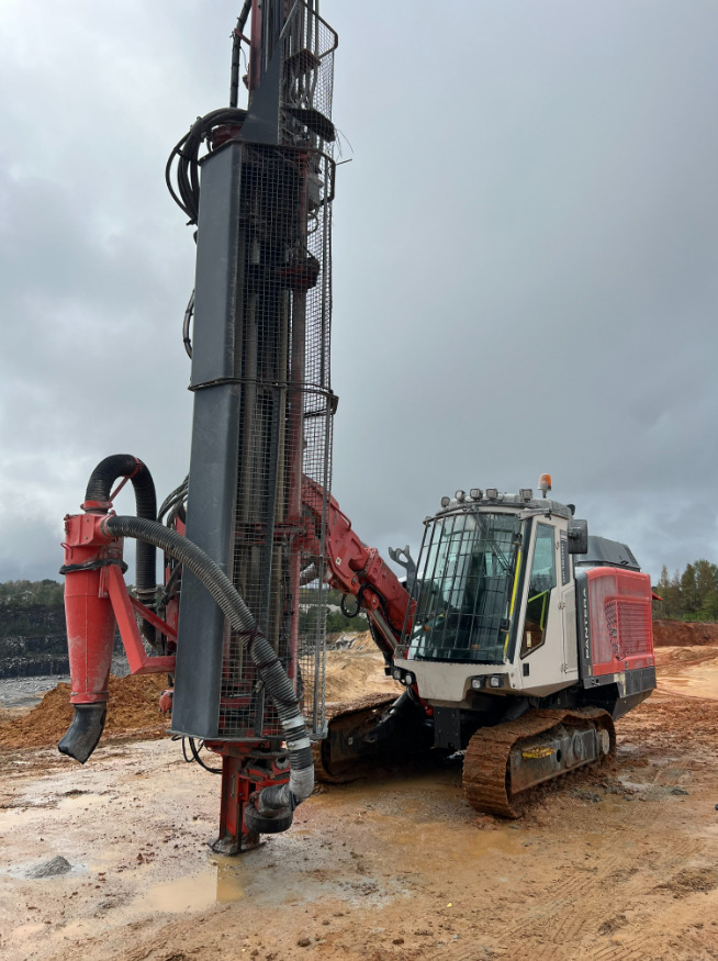 Sandvik DP1500i - Máquina de perfuração: foto 3 Sandvik DP1500i - Máquina de perfuração: foto 3