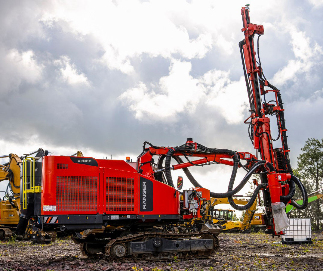 Máquina de perfuração Sandvik DX800: foto 6