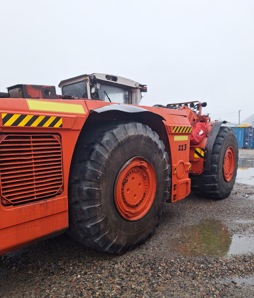 Sandvik LH517 - Máquina de mineração: foto 4 Sandvik LH517 - Máquina de mineração: foto 4