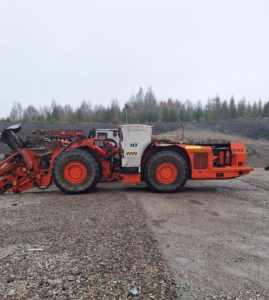 Sandvik LH517 - Máquina de mineração: foto 2 Sandvik LH517 - Máquina de mineração: foto 2