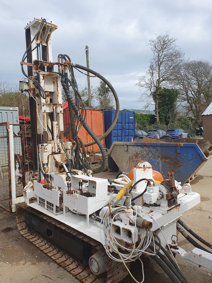 Technodrill TD610 - Bate estaca: foto 1 Technodrill TD610 - Bate estaca: foto 1