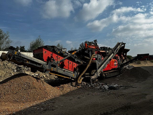 Terex Finlay I-120RS - Britador de impacto: foto 2 Terex Finlay I-120RS - Britador de impacto: foto 2