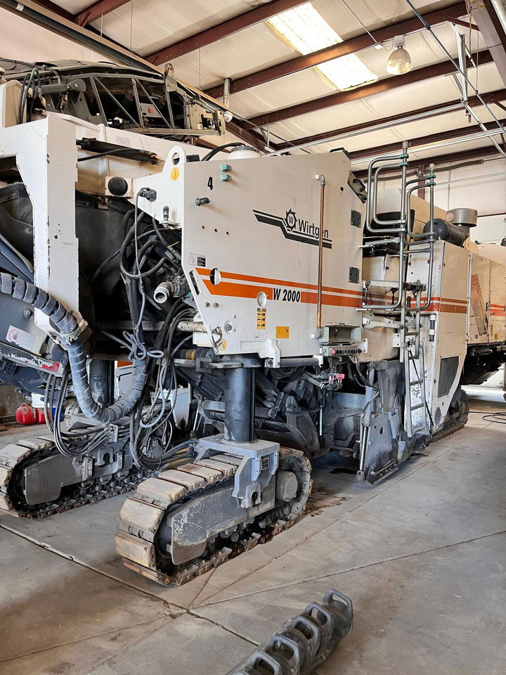 Wirtgen W 2000 - Aplainadora (Fresadora): foto 1 Wirtgen W 2000 - Aplainadora (Fresadora): foto 1