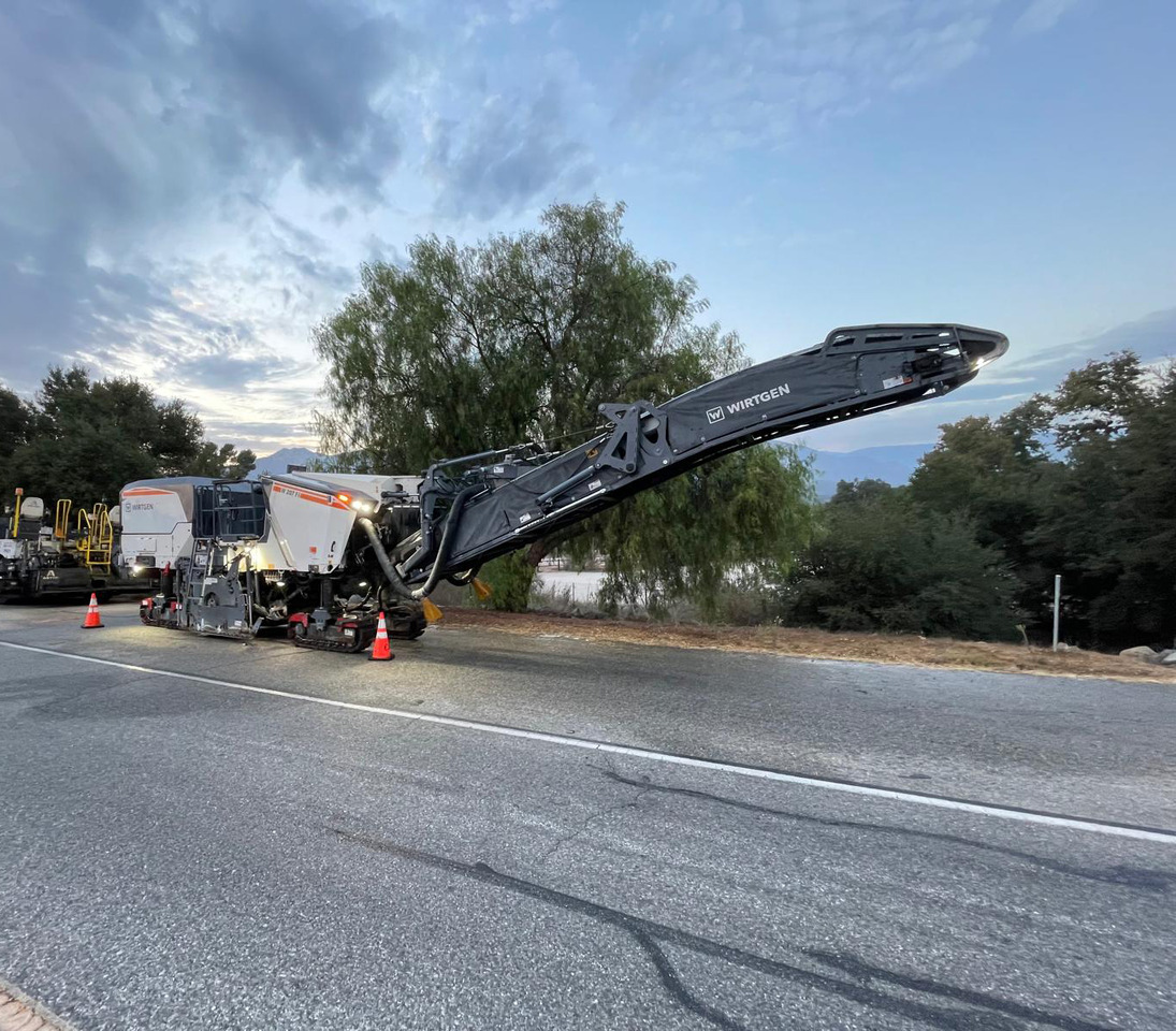 Wirtgen W 207 Fi - Aplainadora (Fresadora): foto 3 Wirtgen W 207 Fi - Aplainadora (Fresadora): foto 3