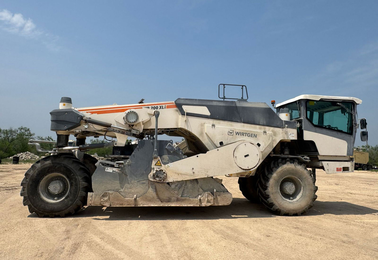 Wirtgen WR 200 XLI - Estabilizador de solos: foto 2 Wirtgen WR 200 XLI - Estabilizador de solos: foto 2