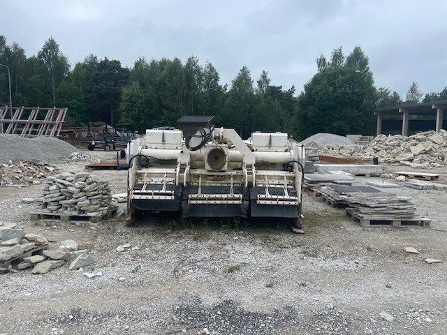 Wirtgen WS 250 - Estabilizador de solos: foto 4 Wirtgen WS 250 - Estabilizador de solos: foto 4