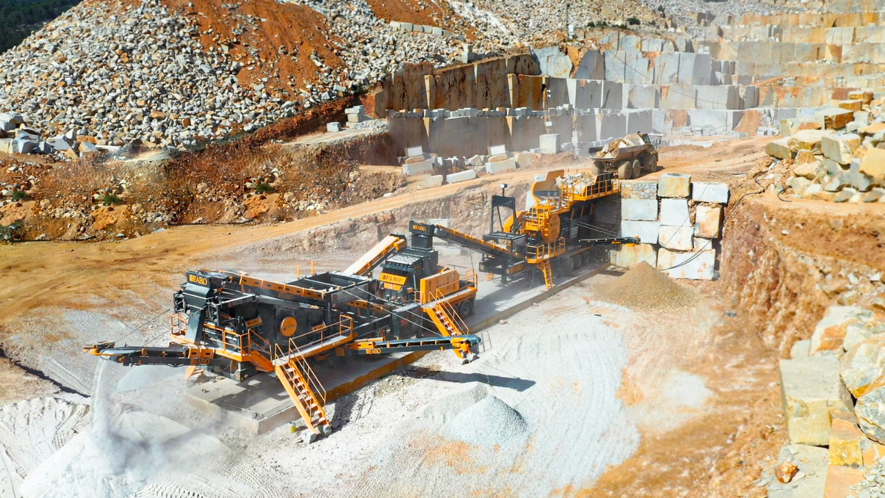 FABO MCK-110 MOBILE CRUSHING & SCREENING PLANT - Britadeira móvel: foto 3 FABO MCK-110 MOBILE CRUSHING & SCREENING PLANT - Britadeira móvel: foto 3