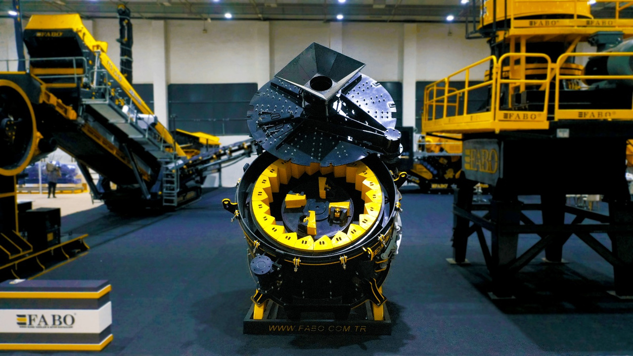 FABO impact crusher - Britador de impacto: foto 1 FABO impact crusher - Britador de impacto: foto 1