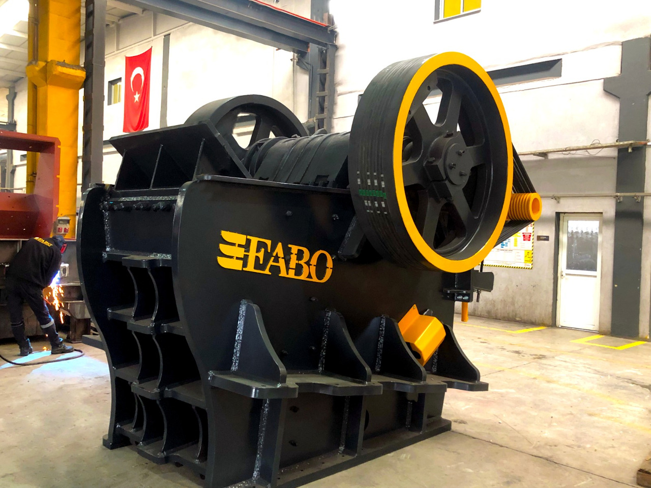 FABO jaw crusher - Britador de mandíbula: foto 1 FABO jaw crusher - Britador de mandíbula: foto 1
