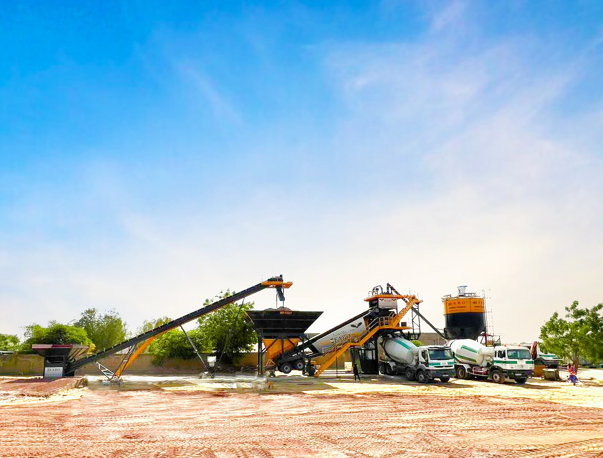 FABO mobile concrete batching plant - Usina de concreto: foto 1 FABO mobile concrete batching plant - Usina de concreto: foto 1