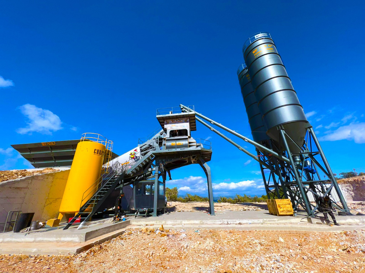 FABO mobile concrete batching plant - Usina de concreto: foto 3 FABO mobile concrete batching plant - Usina de concreto: foto 3