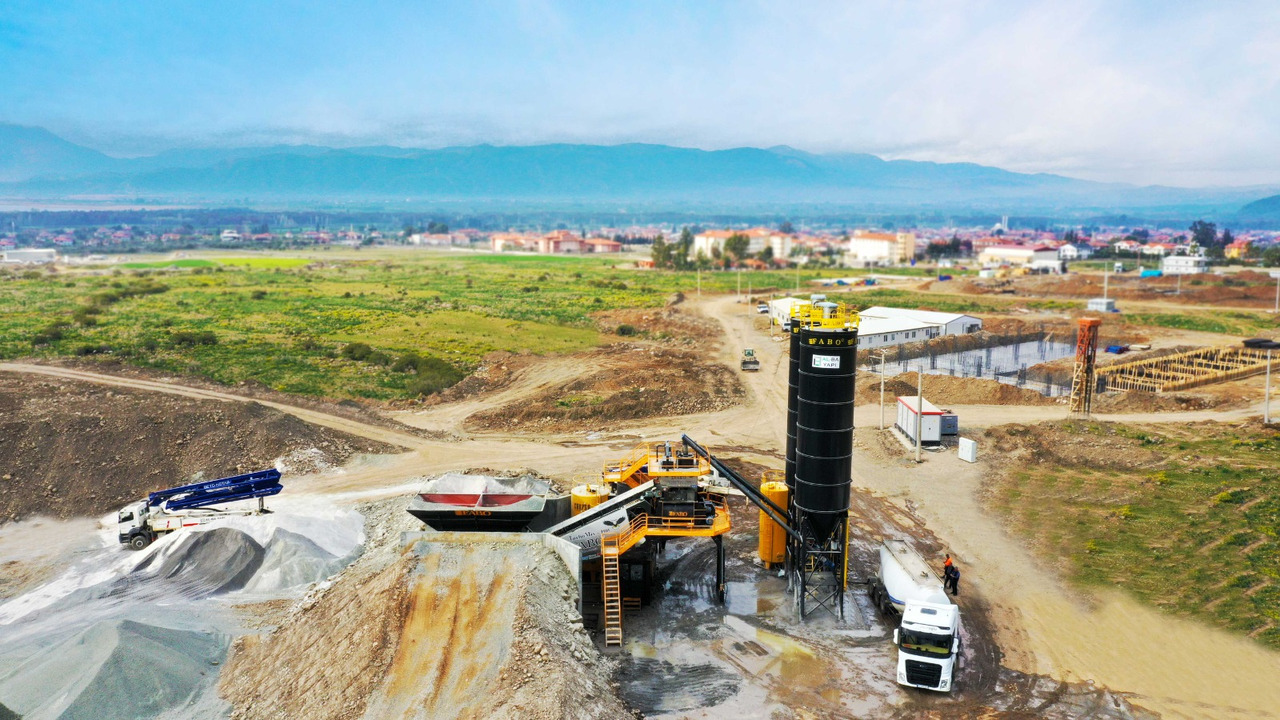 FABO mobile concrete batching plant - Usina de concreto: foto 4 FABO mobile concrete batching plant - Usina de concreto: foto 4