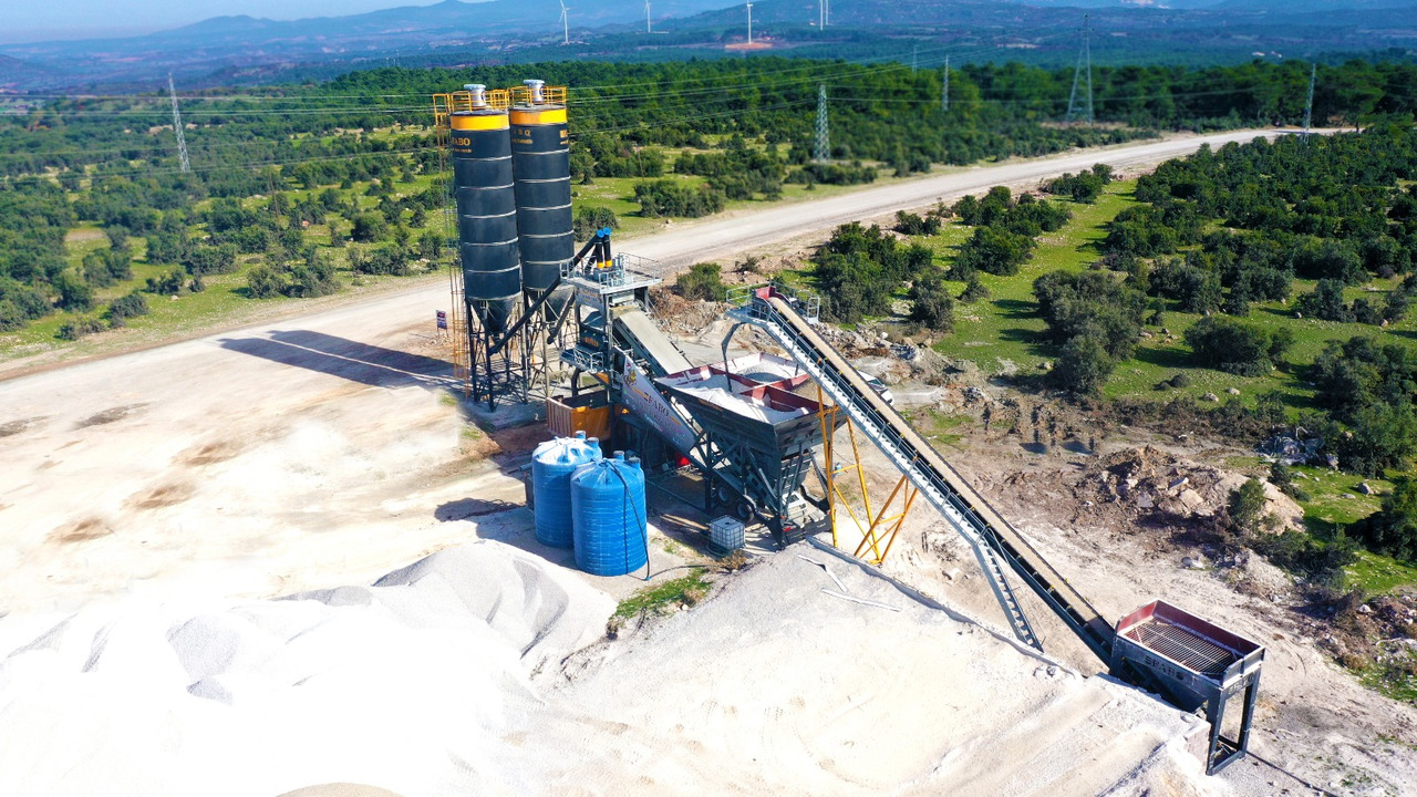 FABO mobile concrete batching plant - Usina de concreto: foto 2 FABO mobile concrete batching plant - Usina de concreto: foto 2