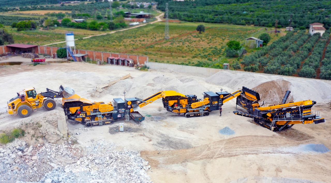 FABO mobile jaw crusher - Britador de mandíbula: foto 1 FABO mobile jaw crusher - Britador de mandíbula: foto 1