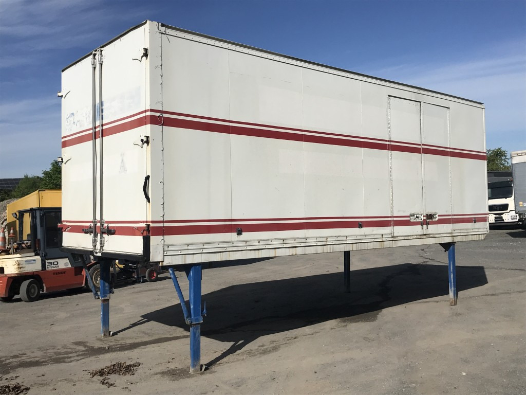 ACKERMANN-FRUEHAUF AWL - KOFFER AWL-Koffer mit Seitentür 7 m - Carroçaria para furgões: foto 1 ACKERMANN-FRUEHAUF AWL - KOFFER AWL-Koffer mit Seitentür 7 m - Carroçaria para furgões: foto 1