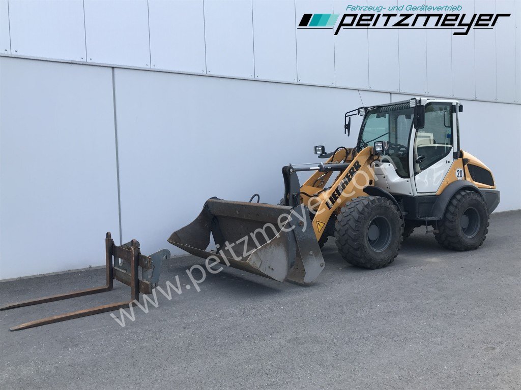 LIEBHERR Radlader L 508 C 4in1 Schaufel + Palettengabel - Carregadeira de rodas: foto 1 LIEBHERR Radlader L 508 C 4in1 Schaufel + Palettengabel - Carregadeira de rodas: foto 1