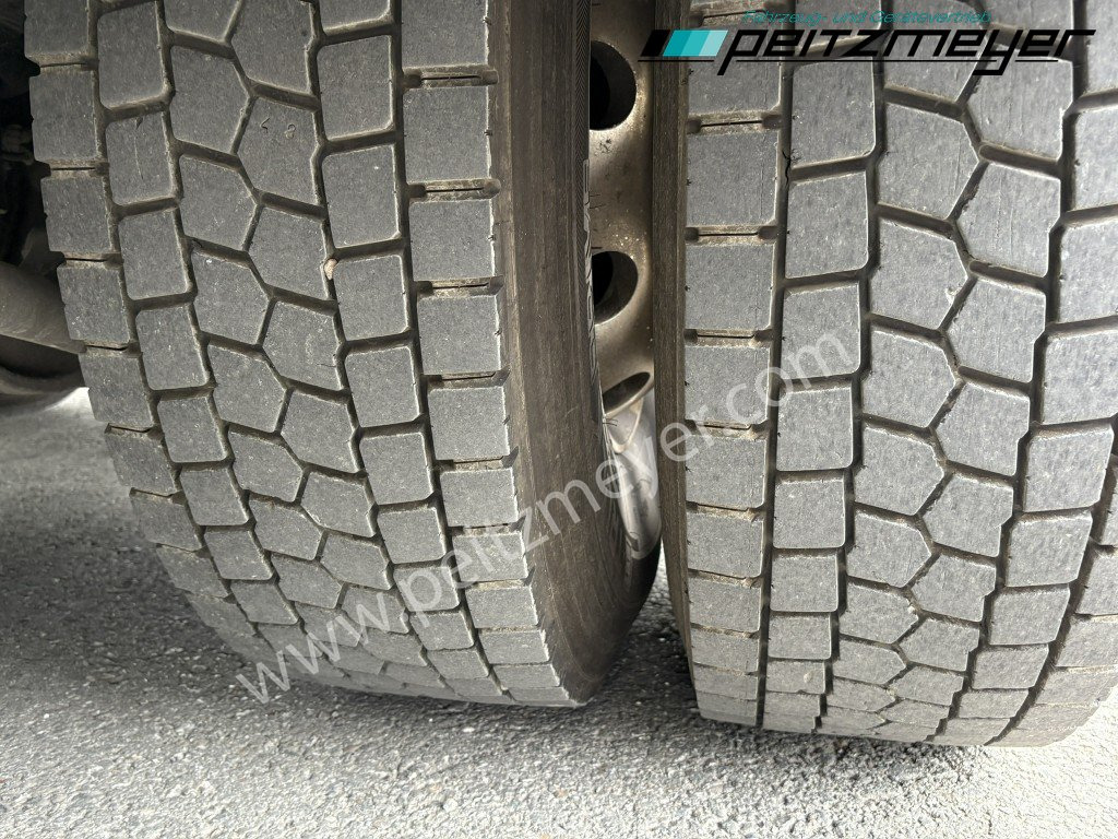 Caminhão basculante MAN TGS 26.460 FL 6x2 Kipper+Kran+Funk Lenkachse, 2-Seitenkipper, Atlas 172.3: foto 39 Caminhão basculante MAN TGS 26.460 FL 6x2 Kipper+Kran+Funk Lenkachse, 2-Seitenkipper, Atlas 172.3: foto 39