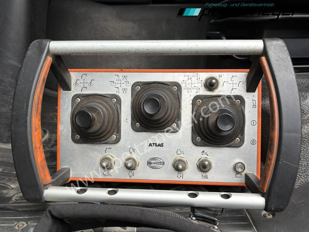 Caminhão basculante MAN TGS 26.460 FL 6x2 Kipper+Kran+Funk Lenkachse, 2-Seitenkipper, Atlas 172.3: foto 18 Caminhão basculante MAN TGS 26.460 FL 6x2 Kipper+Kran+Funk Lenkachse, 2-Seitenkipper, Atlas 172.3: foto 18