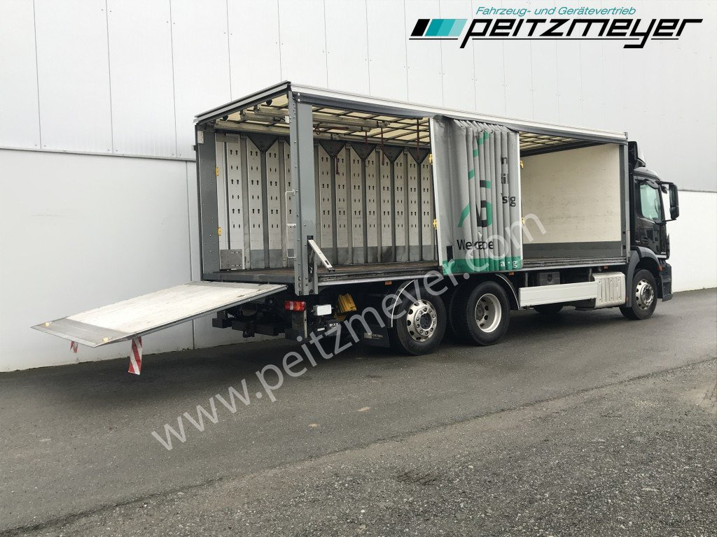 MERCEDES-BENZ Antos 2543 LL Getränke Schiebeplane Retarder, 2 x AHK, LBW 2 t., Lenkachse - Caminhão transporte de bebidas: foto 3 MERCEDES-BENZ Antos 2543 LL Getränke Schiebeplane Retarder, 2 x AHK, LBW 2 t., Lenkachse - Caminhão transporte de bebidas: foto 3