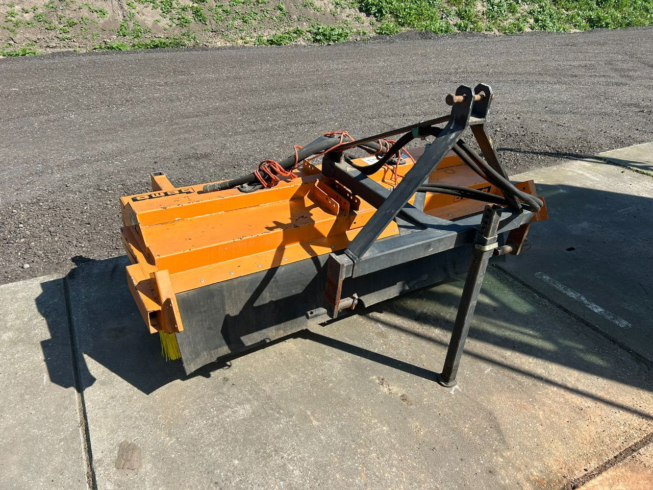 Boxer 1550 Schleppo veegmachine nieuwe borstel - Vassoura: foto 1 Boxer 1550 Schleppo veegmachine nieuwe borstel - Vassoura: foto 1