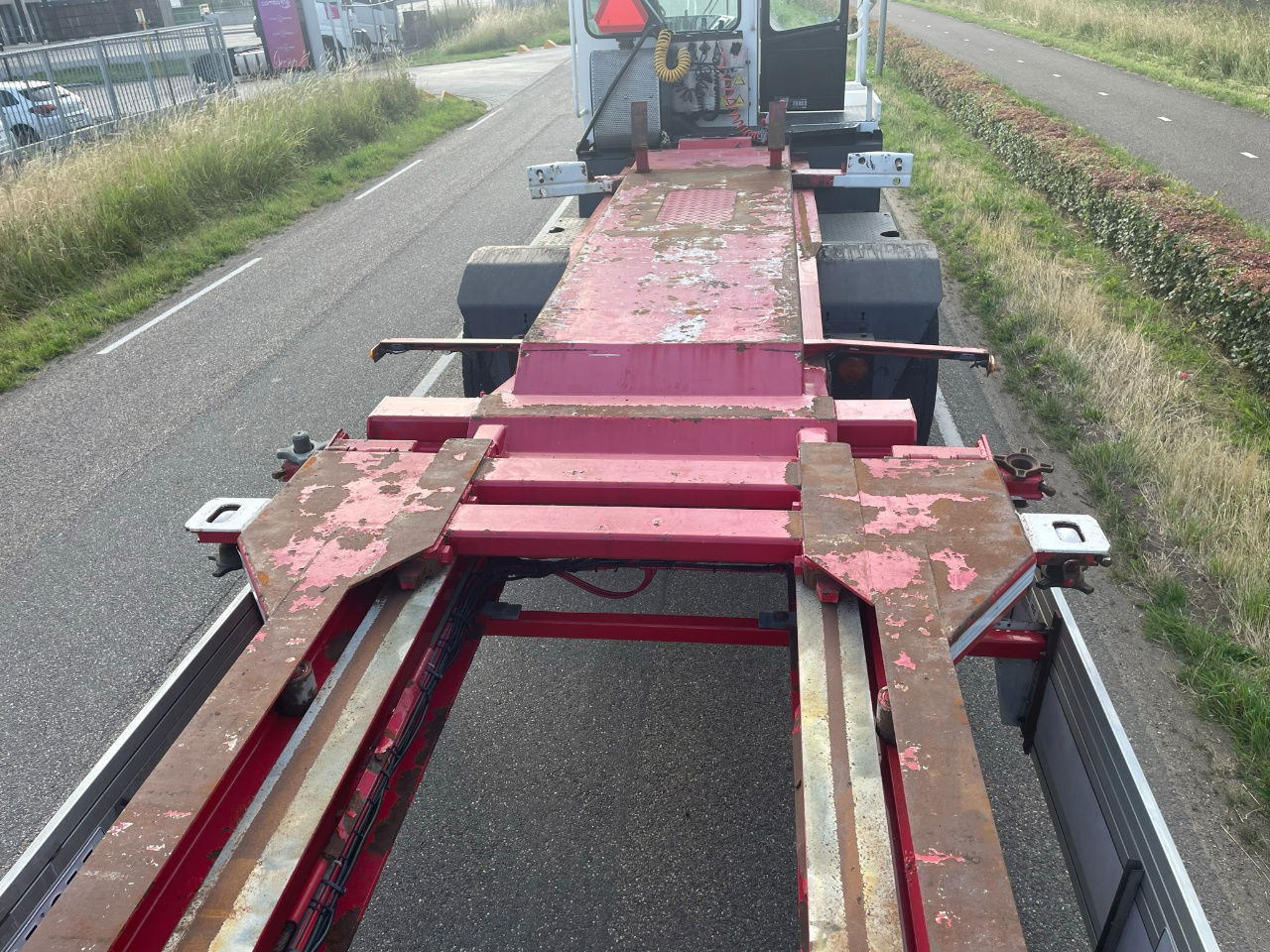 Semireboque transportador de contêineres/ Caixa móvel Renders ROC 16.27 CC X steering / Disc brakes /Lifring axle 20-30-40-45 FT HC: foto 6 Semireboque transportador de contêineres/ Caixa móvel Renders ROC 16.27 CC X steering / Disc brakes /Lifring axle 20-30-40-45 FT HC: foto 6