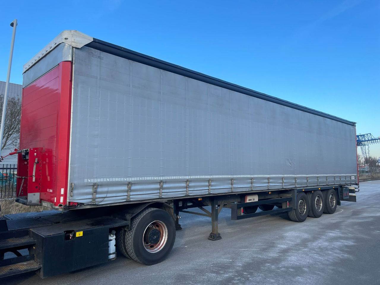 Schmitz Cargobull SCB-S3T EN 12642-XL Allu borden - disc brakes 2 x toolbox / tu - Semi-reboque de lona: foto 2 Schmitz Cargobull SCB-S3T EN 12642-XL Allu borden - disc brakes 2 x toolbox / tu - Semi-reboque de lona: foto 2