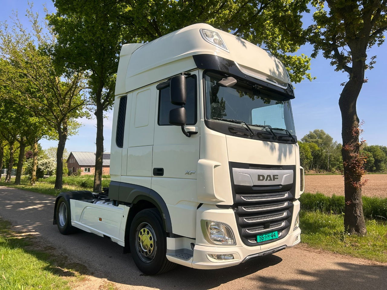 DAF XF 105.480 XF 480 FT / Only 385.000 KM / Hydrolijk / New smart Tacho / New o - Tractor: foto 1 DAF XF 105.480 XF 480 FT / Only 385.000 KM / Hydrolijk / New smart Tacho / New o - Tractor: foto 1
