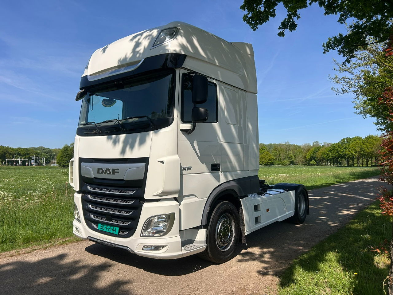 DAF XF 105.480 XF 480 FT / Only 385.000 KM / Hydrolijk / New smart Tacho / New o - Tractor: foto 2 DAF XF 105.480 XF 480 FT / Only 385.000 KM / Hydrolijk / New smart Tacho / New o - Tractor: foto 2