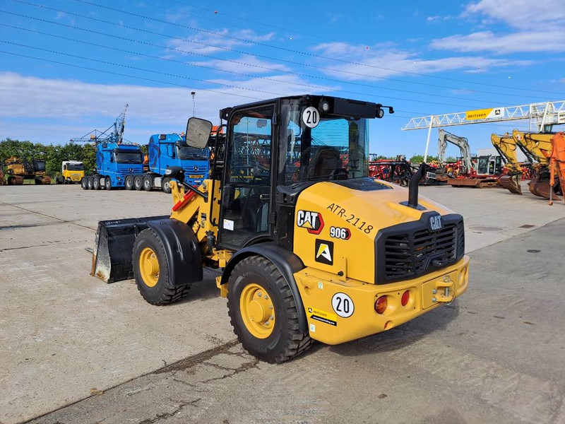 Cat 906 (Bucket + Forks) - Carregadeira de rodas: foto 2 Cat 906 (Bucket + Forks) - Carregadeira de rodas: foto 2