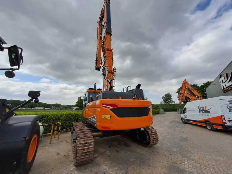 Escavadora de rastos Develon DX 245 DM-7  (20m UHD): foto 11