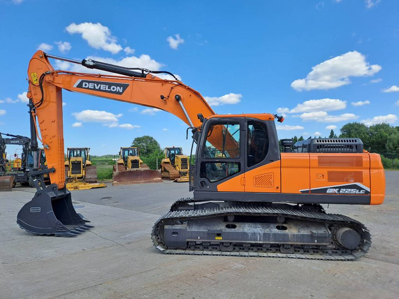 Doosan DX225LC-7M - Escavadora de rastos: foto 1 Doosan DX225LC-7M - Escavadora de rastos: foto 1