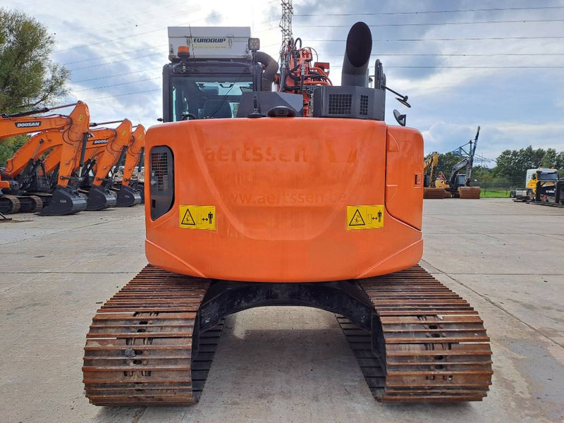 Hitachi ZX135US-6 - Escavadora de rastos: foto 3 Hitachi ZX135US-6 - Escavadora de rastos: foto 3