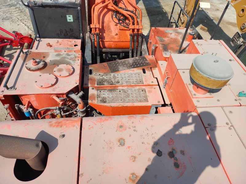 Escavadora de rastos Hitachi ZX870-5G (MediumReach 14m - Abu Dhabi): foto 19 Escavadora de rastos Hitachi ZX870-5G (MediumReach 14m - Abu Dhabi): foto 19