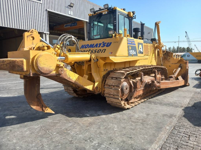 Komatsu D155A-6R (4 Pcs available in Abu Dhabi) - Buldôzer: foto 4 Komatsu D155A-6R (4 Pcs available in Abu Dhabi) - Buldôzer: foto 4