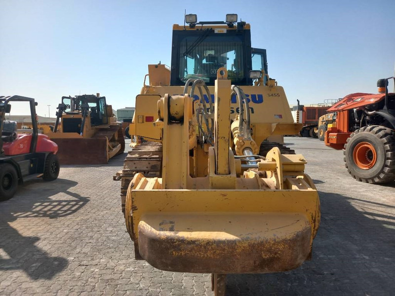 Komatsu D155A-6R (4 Pcs available in Abu Dhabi) - Buldôzer: foto 4 Komatsu D155A-6R (4 Pcs available in Abu Dhabi) - Buldôzer: foto 4