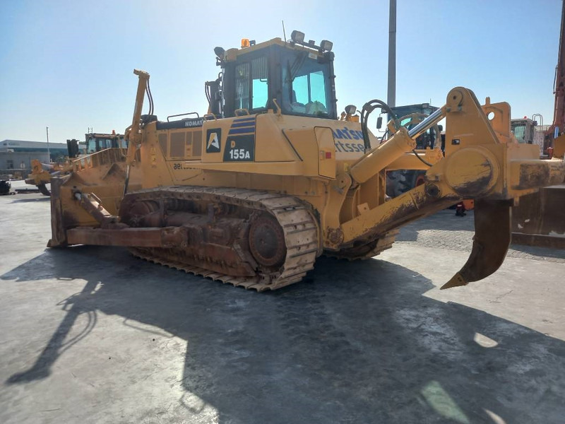 Komatsu D155A-6R (4 Pcs available in Abu Dhabi) - Buldôzer: foto 2 Komatsu D155A-6R (4 Pcs available in Abu Dhabi) - Buldôzer: foto 2