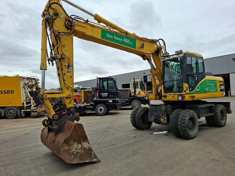 Komatsu PW 200-7H - Escavadeira de rodas: foto 2 Komatsu PW 200-7H - Escavadeira de rodas: foto 2