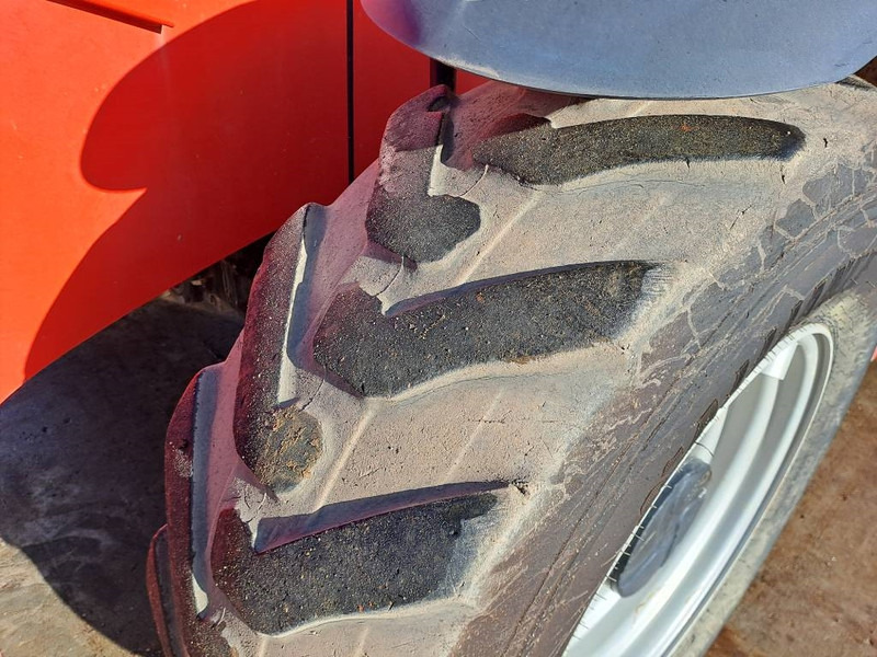 Manitou MT 1440 - Empilhador telescópico: foto 4 Manitou MT 1440 - Empilhador telescópico: foto 4