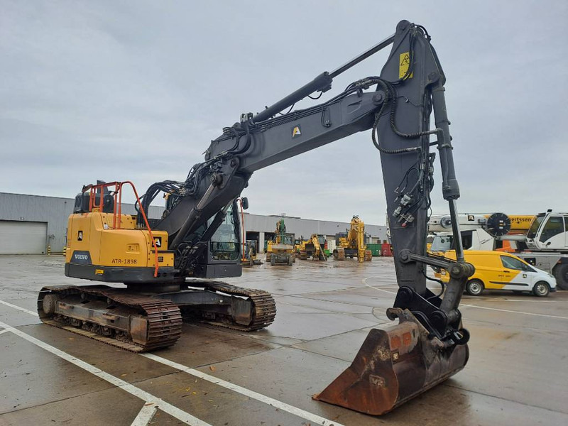 Escavadora de rastos Volvo ECR 235 E: foto 6