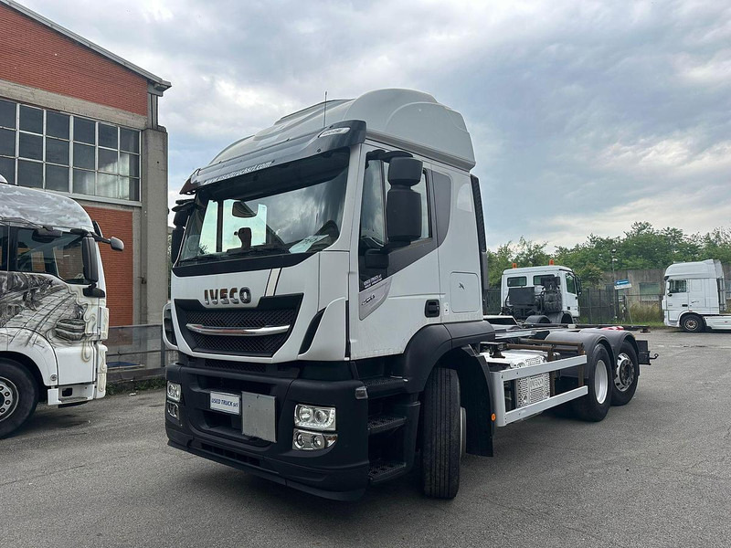 Iveco Stralis 460 - Caminhão chassi: foto 1 Iveco Stralis 460 - Caminhão chassi: foto 1