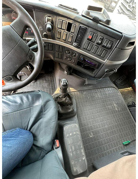 Tractor Volvo FH 460: foto 18