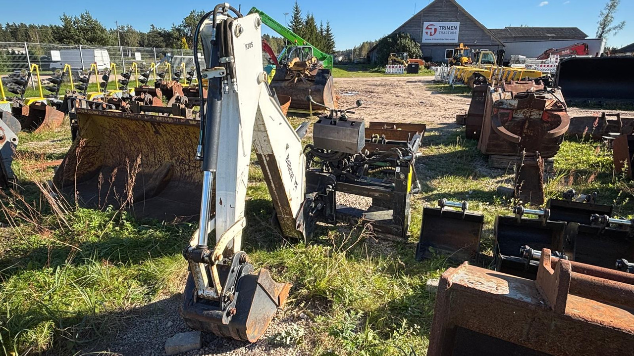 BOBCAT R30S Backhoe Attachment, excavation arm. - Mini carregadeira: foto 1 BOBCAT R30S Backhoe Attachment, excavation arm. - Mini carregadeira: foto 1