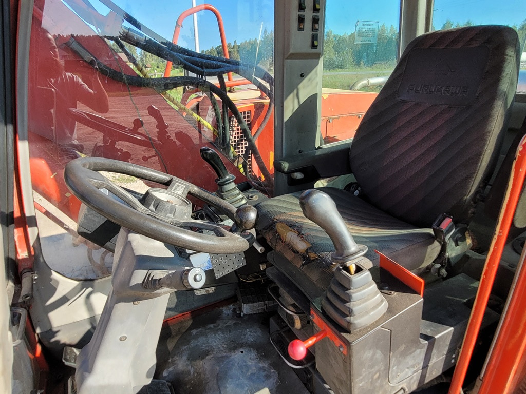 Escavadeira de rodas FURUKAWA W725 LS: foto 15
