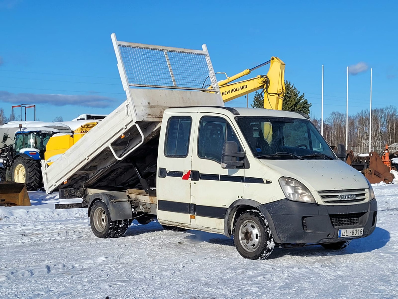IVECO Daily 35C15 - Caminhão basculante: foto 1 IVECO Daily 35C15 - Caminhão basculante: foto 1