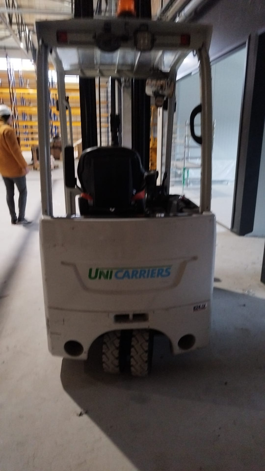 UNICARRIERS A2N1L16Q - Empilhadeira elétrica: foto 3 UNICARRIERS A2N1L16Q - Empilhadeira elétrica: foto 3