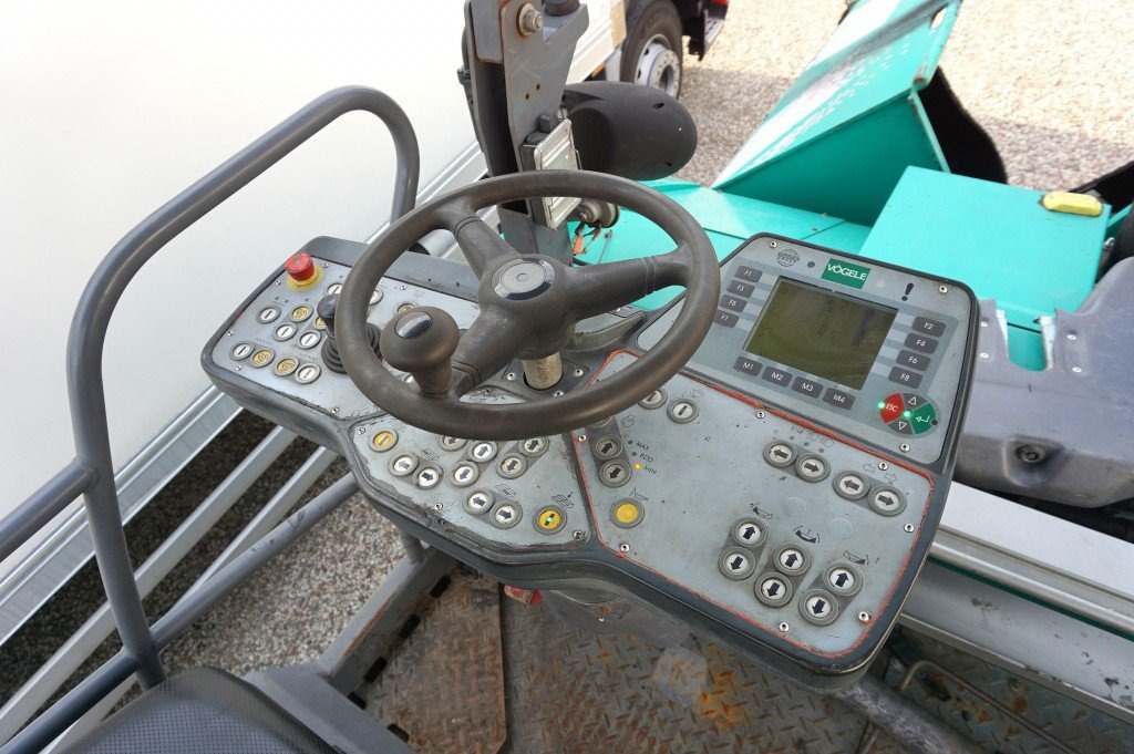 VÖGELE Super 1303-2 - Acabadora: foto 4 VÖGELE Super 1303-2 - Acabadora: foto 4